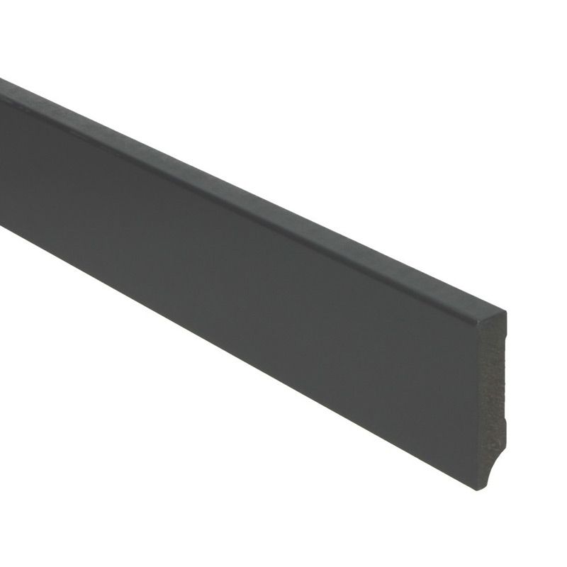 Hoge plint Modern zwart