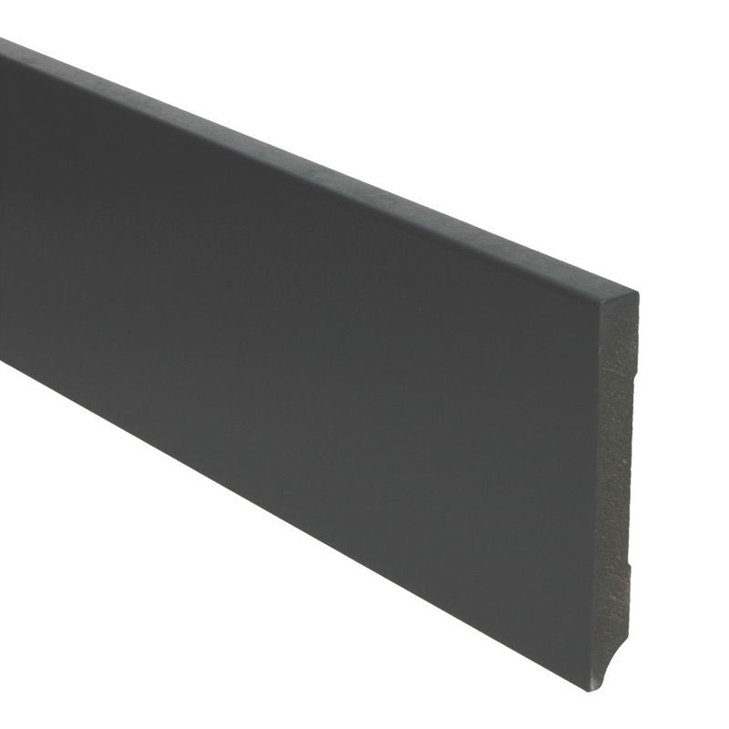 Hoge plint Modern zwart