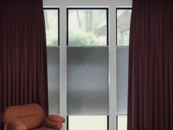 Plisségordijn R-line grijs linnen