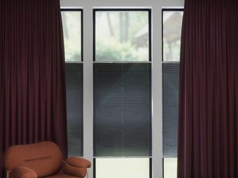 Plisségordijn R-line zwart linnen