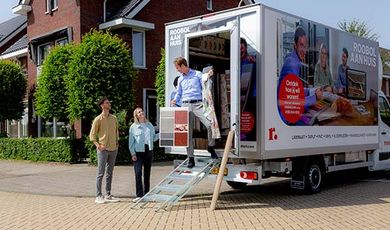 Klanten bij de Roobol bus